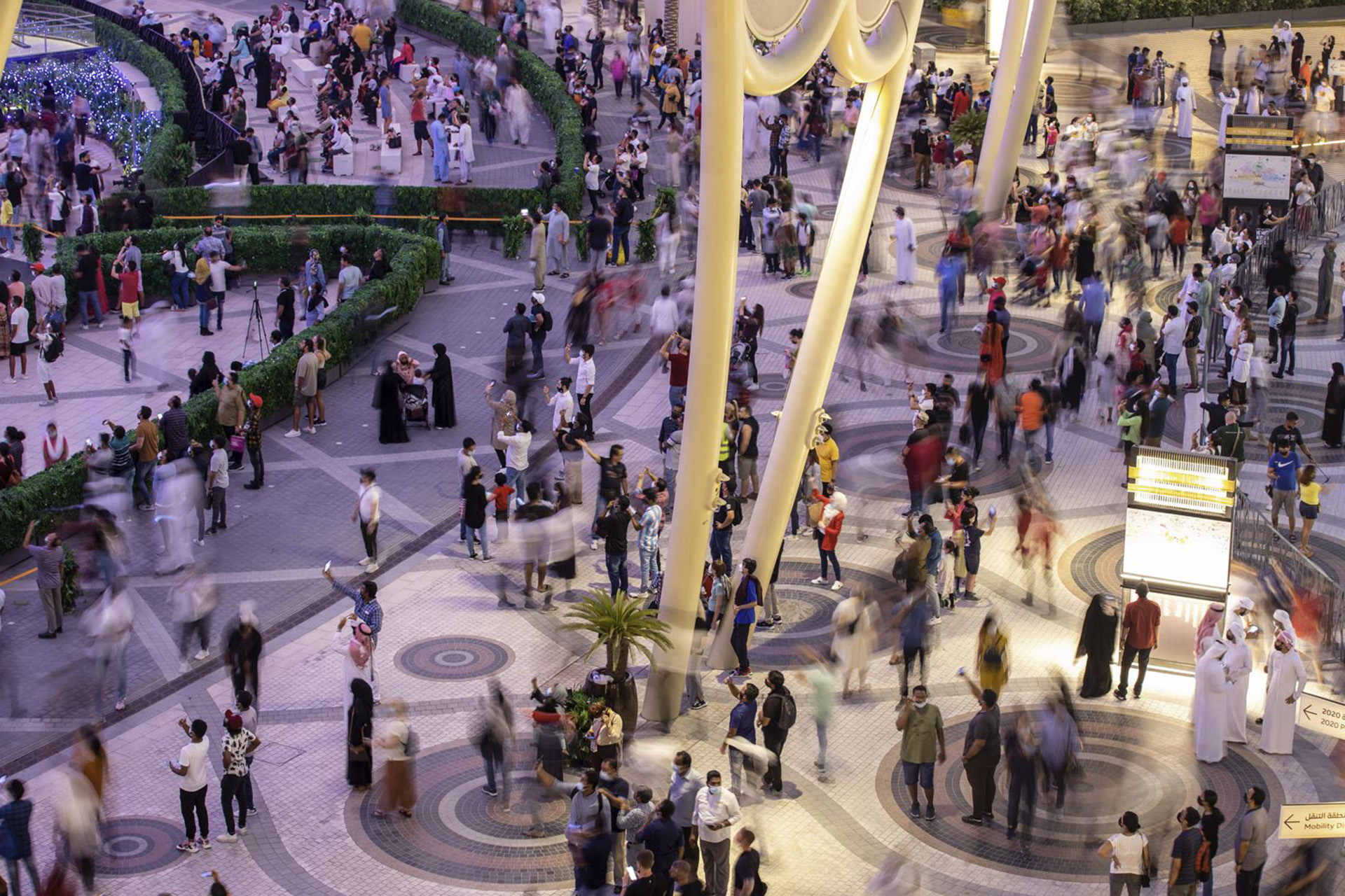 You are currently viewing What is the Connection Between Stress & Heart Health in Dubai Professionals?
