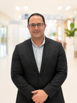 Dr. Mersad Moosavi