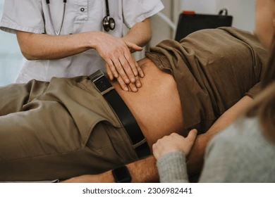 Stomach Ulcer Dubai: Symptoms & Treatment (2026)