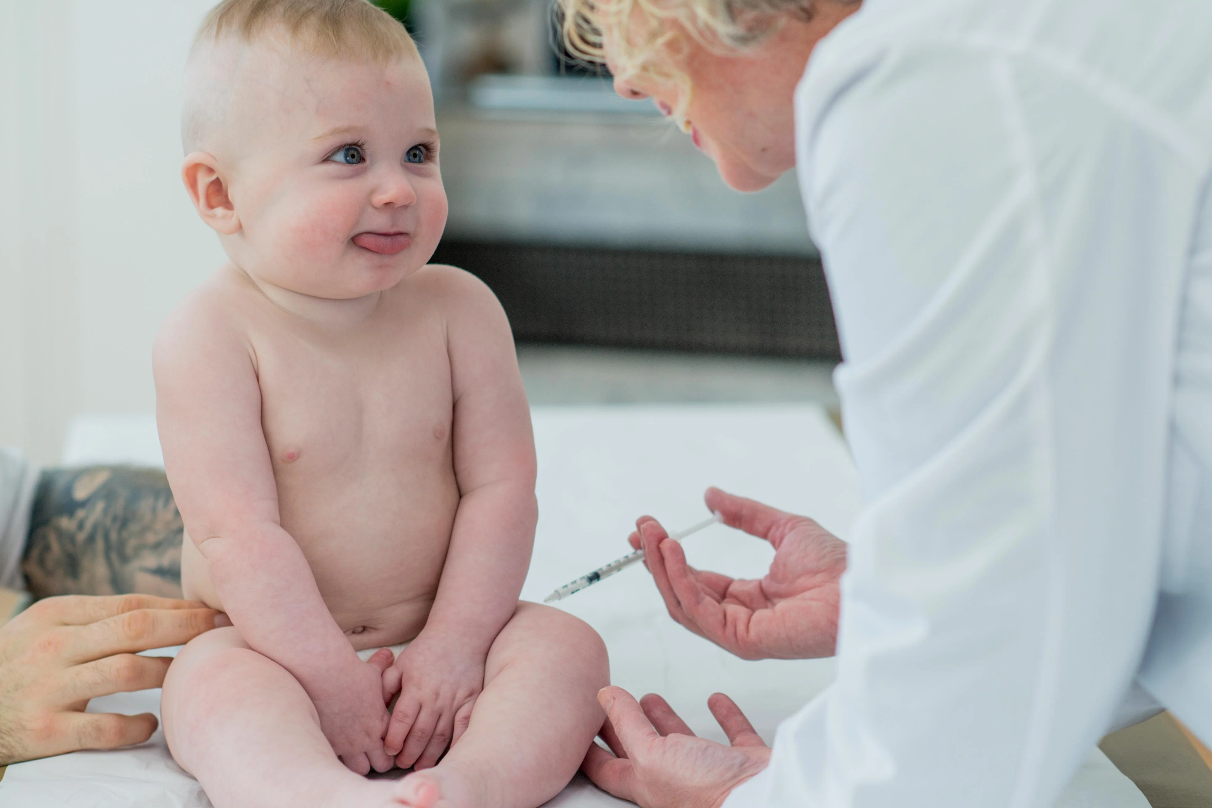 Meningococcal vaccine Dubai — immunization at DCDC Dubai